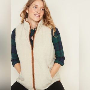 Old Navy Maternity Sherpa Vest